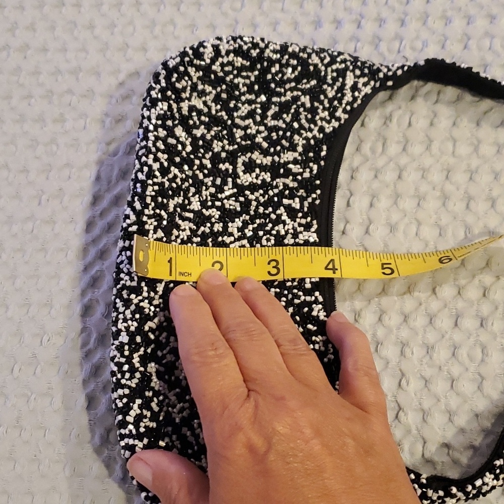 Cache beaded bag (#17) - Picture 5 of 5